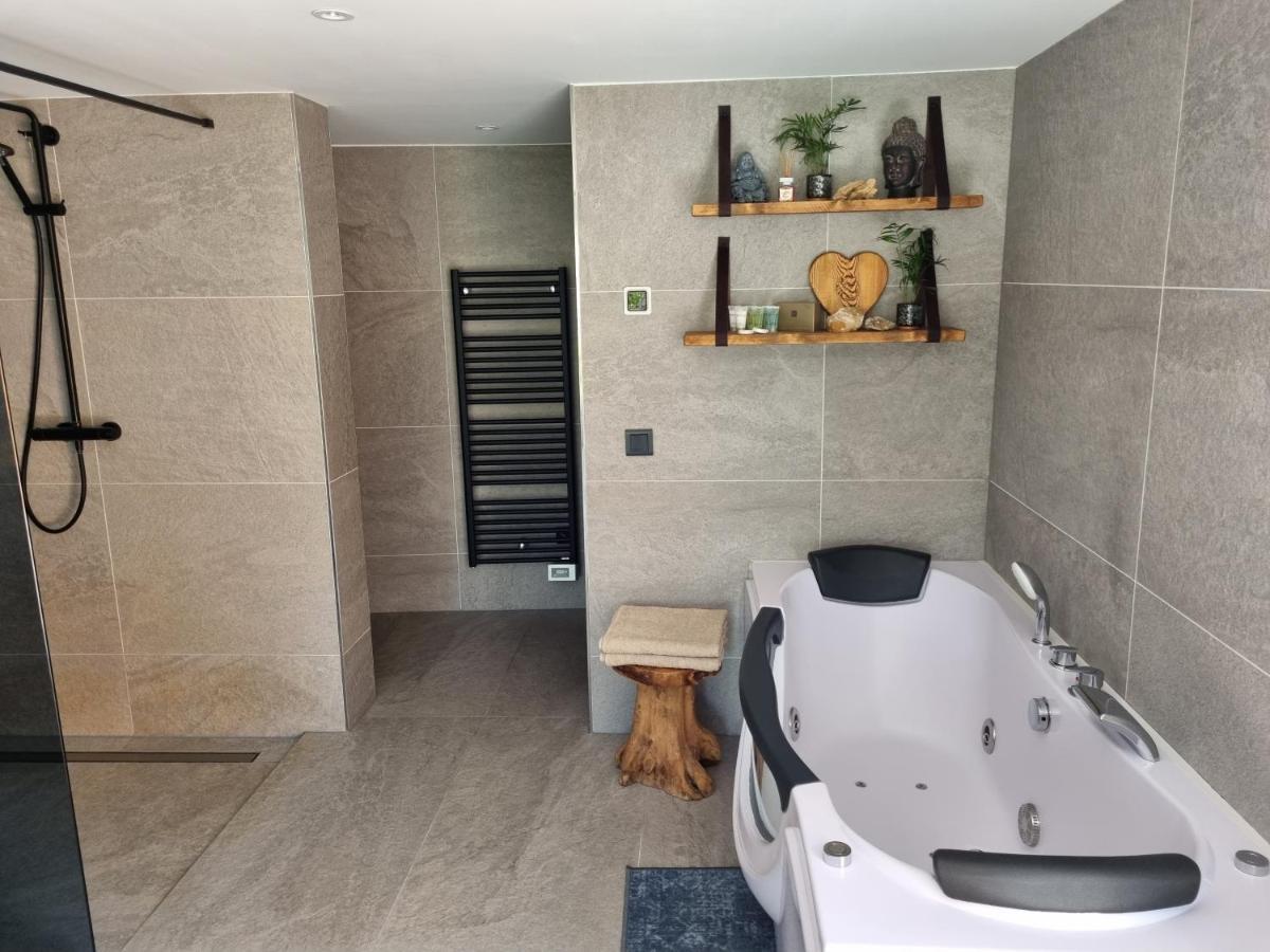 Chalet Geniet En Ontspan Bij La Vie Est Belle Vlissingen